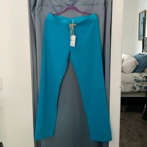NWT FIGS scrub pants